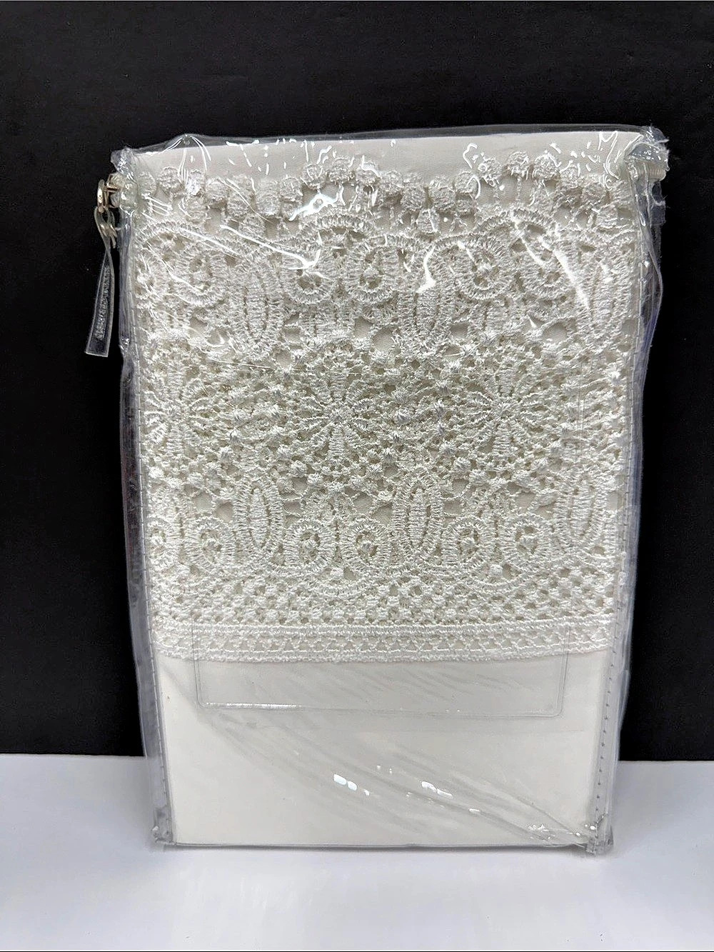 Hillcrest Two Standard Pillowcases White Lace NWT